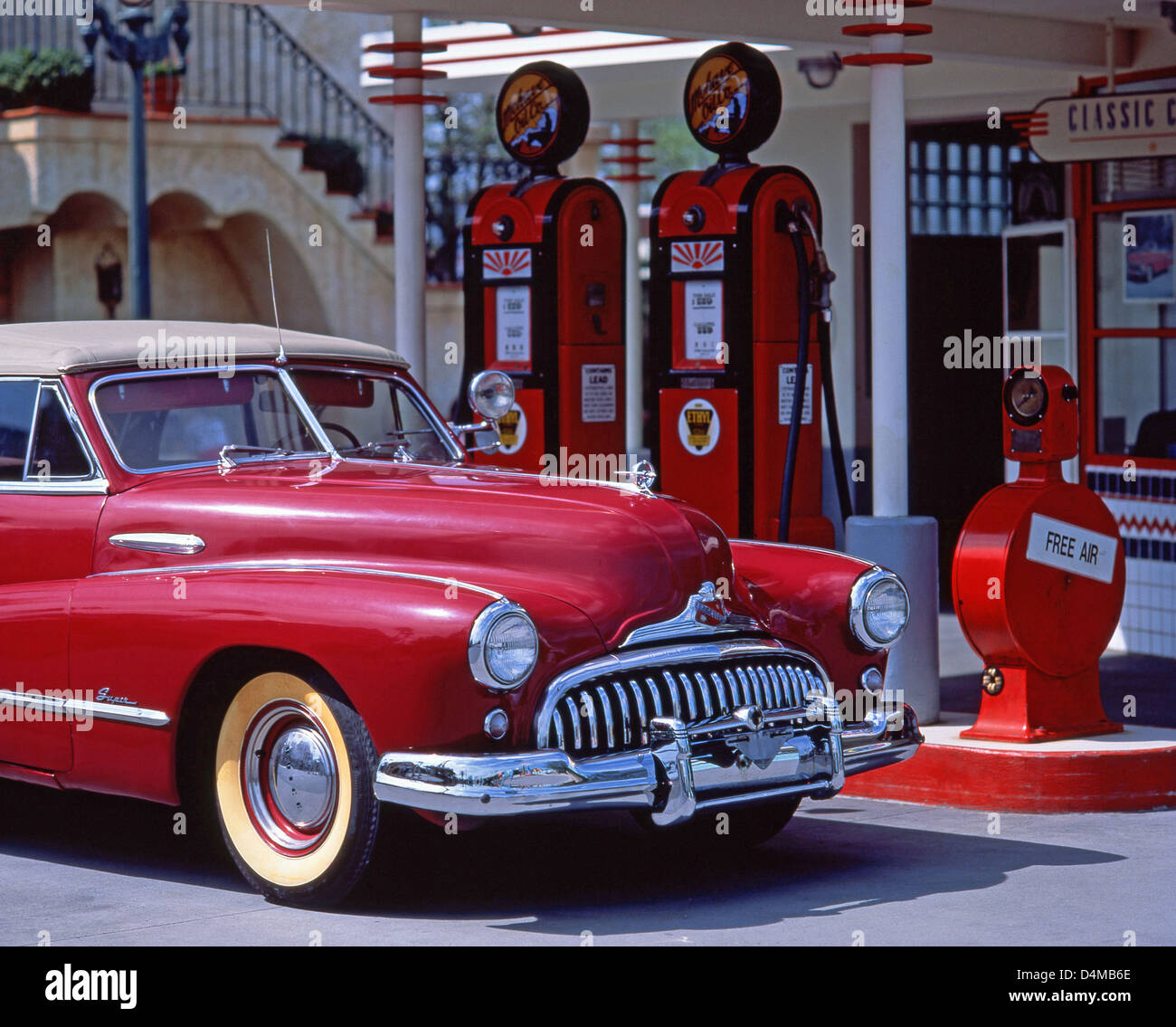 Stazione di servizio degli anni '50, MGM Studios, Walt Disney World, Orlando, Florida, Stati Uniti d'America Foto Stock