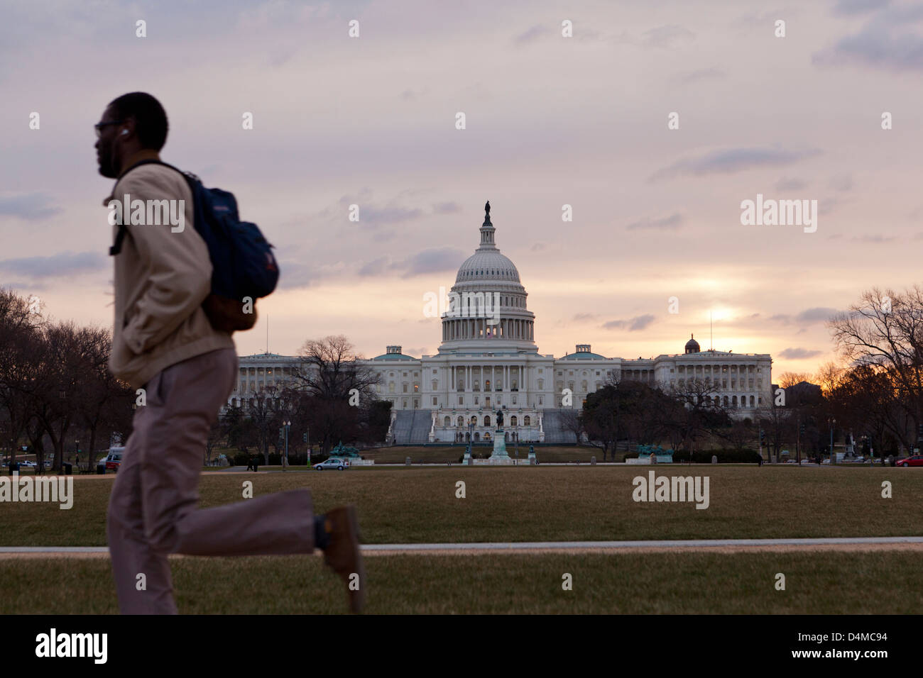 La mattina presto commuter presso il Campidoglio US - Washington DC, Stati Uniti d'America Foto Stock