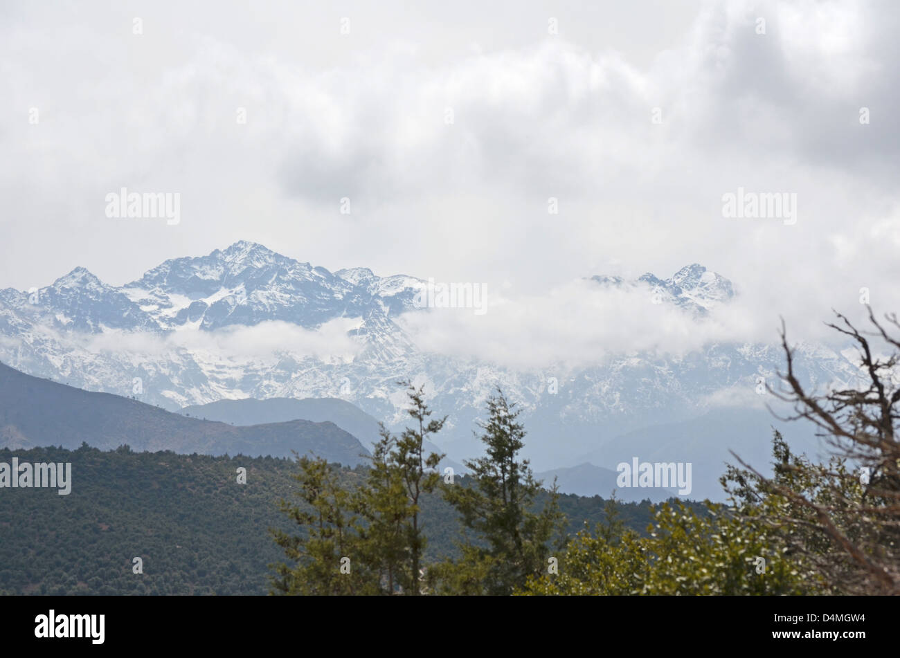 Atlante Marocco picco coperto di neve Foto Stock