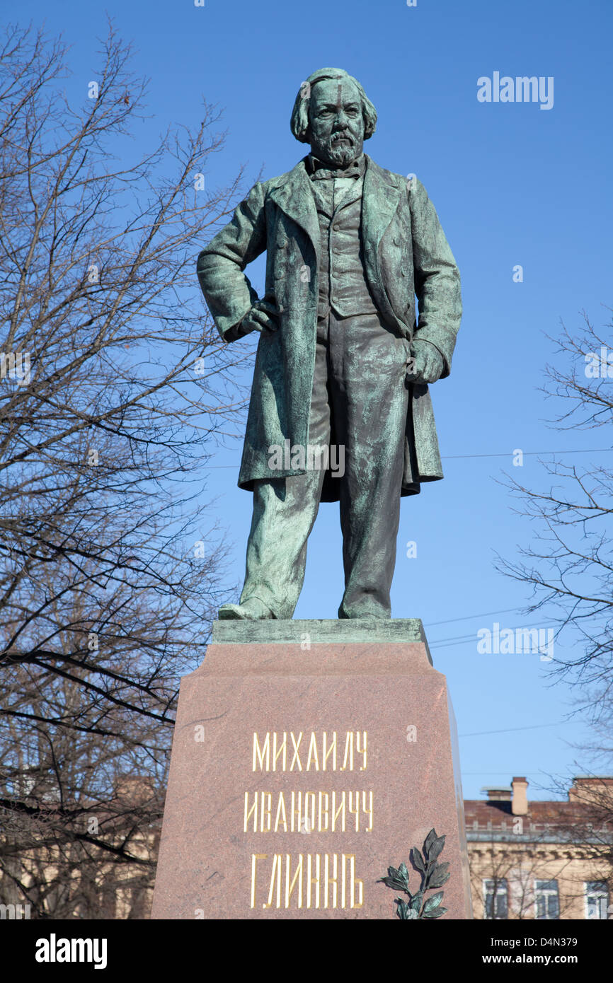 Un monumento per il compositore russo Mikhail Glinka di San Pietroburgo, Russia. Inaugurato nel febbraio 3, 1906, scultore R Bach, architetto a Bach Foto Stock