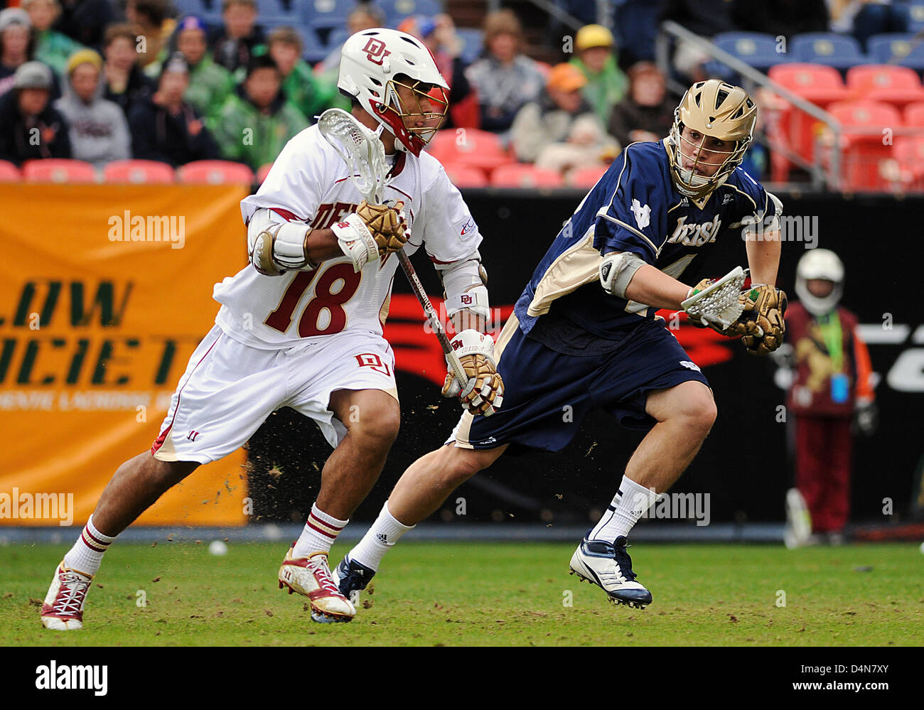 Marzo 16, 2013: Università di Denver, Cameron selce (18), in azione contro Notre Dame durante il Whitman il campionatore Mile High Classic, autorità sportive Field at Mile High, Denver, Colorado. Notre Dame sconfigge Denver 13-12 in ore di lavoro straordinario. Foto Stock