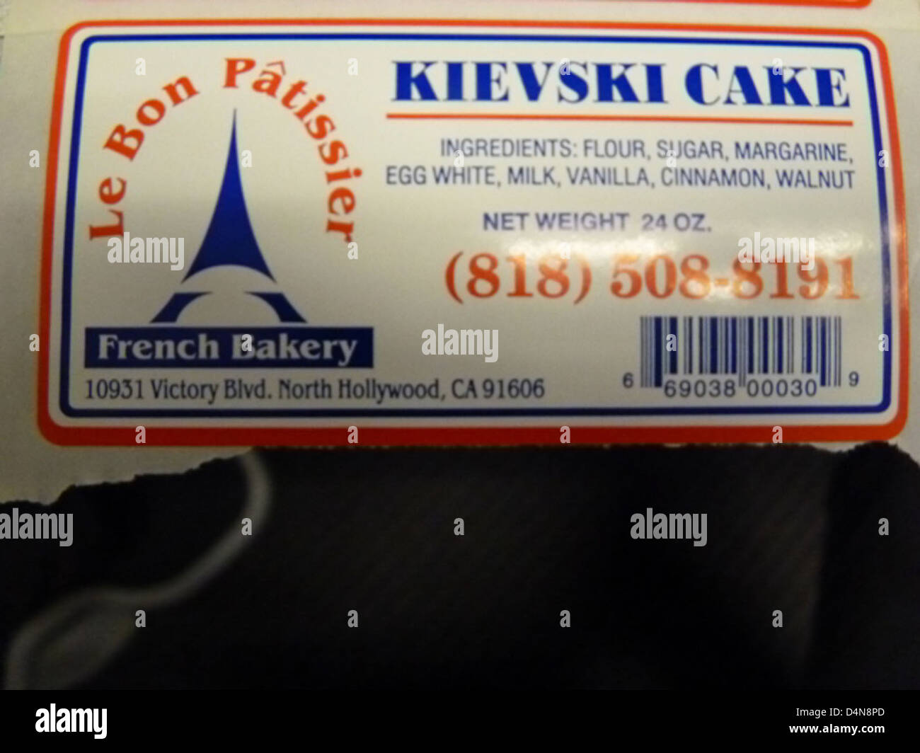 Le Bon Patissier ha richiamato alcuni prodotti di pasticceria a causa di un allergene non dichiarato. I consumatori devono evitare di consumare questi prodotti per evitare reazioni allergiche. Foto Stock