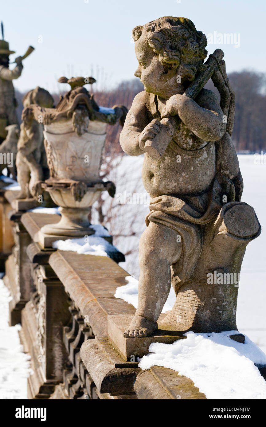 La scultura in pietra arenaria presso il castello di Moritzburg - Sassonia, Germania, Europa Foto Stock