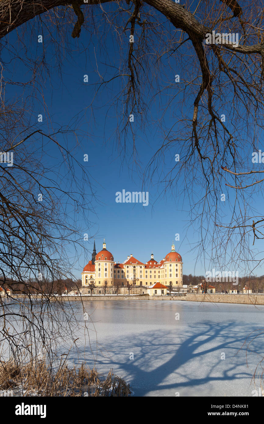 Castello di Moritzburg lato sud in inverno - Sassonia, Germania, Europa Foto Stock