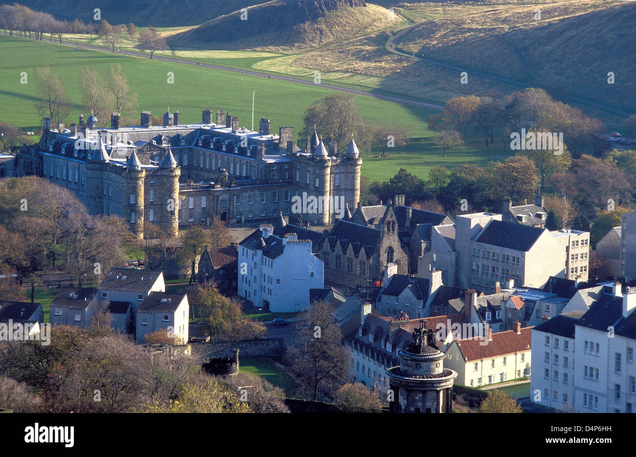 Il palazzo di Holyrood da Calton Hill Foto Stock