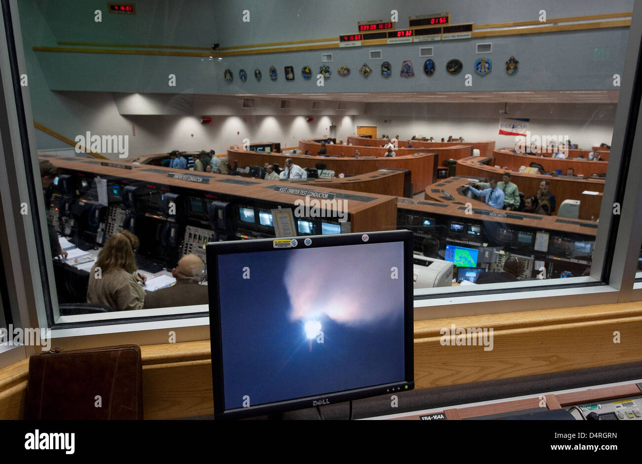 La missione STS-130 ha segnato l'ultima missione dello Space Shuttle Endeavour, lanciata da Cape Canaveral per consegnare e installare il modulo Node 3 sulla stazione spaziale Internazionale, supportando l'assemblaggio, le operazioni, la ricerca e gli obiettivi di esplorazione spaziale in corso. Foto Stock
