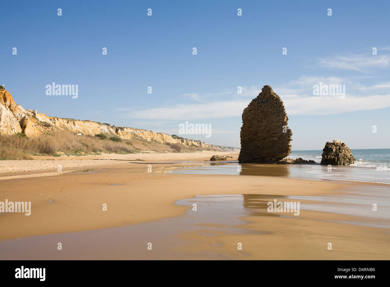 Spiaggia di Mazagon, Coto de Doñana National Park, Asperillo tower, Huelva, Spagna Foto Stock