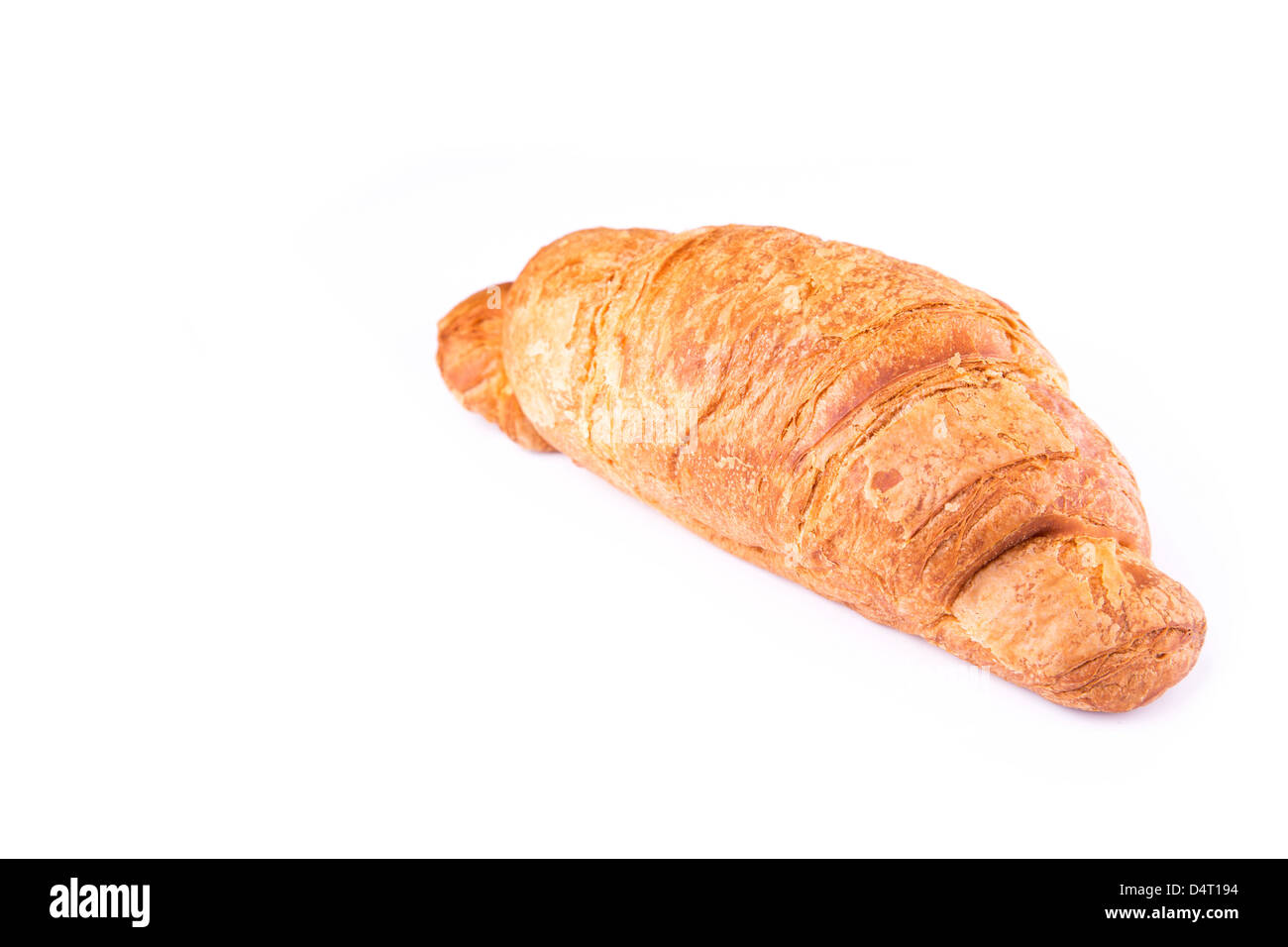 Freschi e gustosi croissant francesi isolati su sfondo bianco Foto Stock