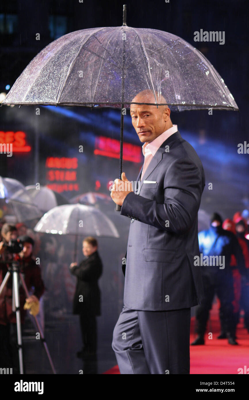 Londra, Regno Unito. Il 18 marzo 2013. Dwayne "The Rock" Johnson assiste il Regno Unito premiere di G.I. Joe: ritorsioni 3D a Londra, Impero in Leicester Square. Credito: Elsie Kibue / EK13 Foto/ Alamy Live News Foto Stock