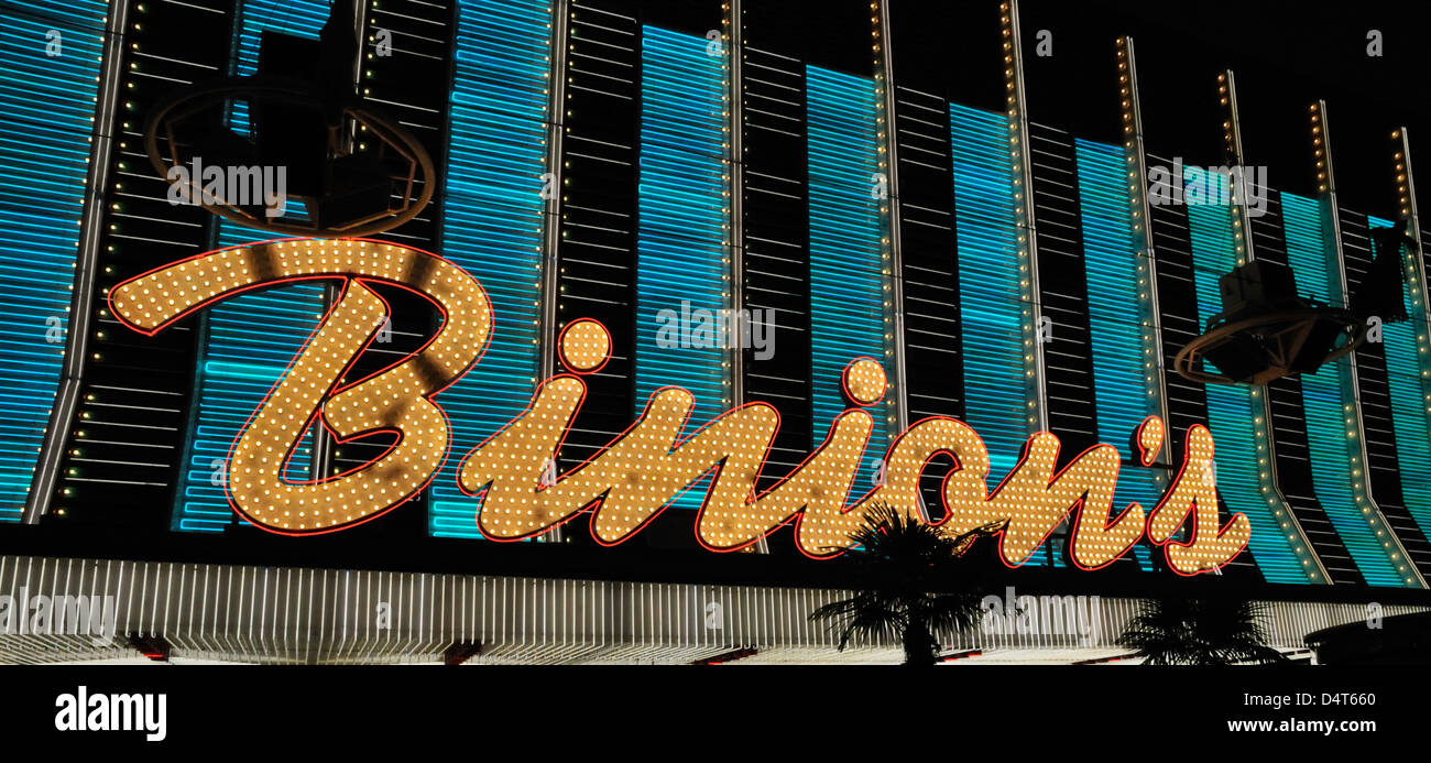 Insegna al neon fuori il Binion's Gambling Hall, centro di Las Vegas Foto Stock