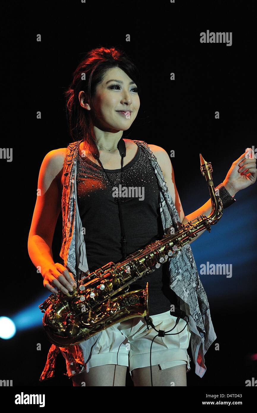 Kaori Kobayashi, Mar 03, 2013 : Kaori Kobayashi, Giapponese jazz il sassofonista e flautista prestazioni a Java Jazz Festival 2013. Java Jazz Festival 2013 tagline jazz del mondo, con 50 international jazz per musicisti e 150 locali sarebbe tenuto a Jakarta International Expo Kemayoran, marzo 1-3, 2013 con 17 tappe e più di sessanta spettacoli. (Foto di Robertus Pudyanto/Aflo) Foto Stock