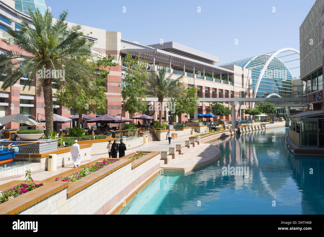 Vista di un moderno Festival City shopping moderno e un complesso di svaghi in Dubai Emirati Arabi Uniti Foto Stock