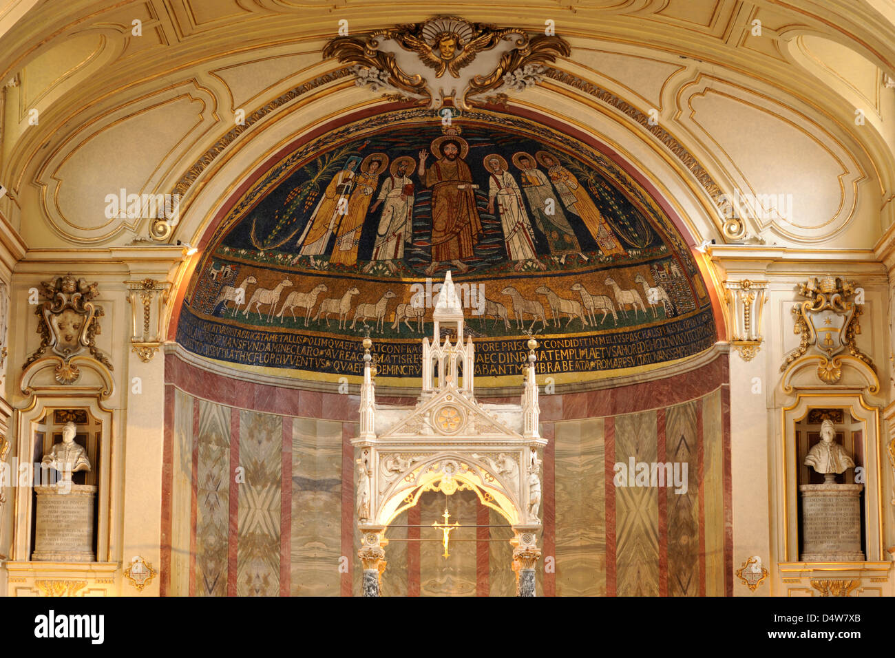 Italia, Roma, Trastevere, basilica di Santa Cecilia in Trastevere, abside, mosaico medievale Foto Stock