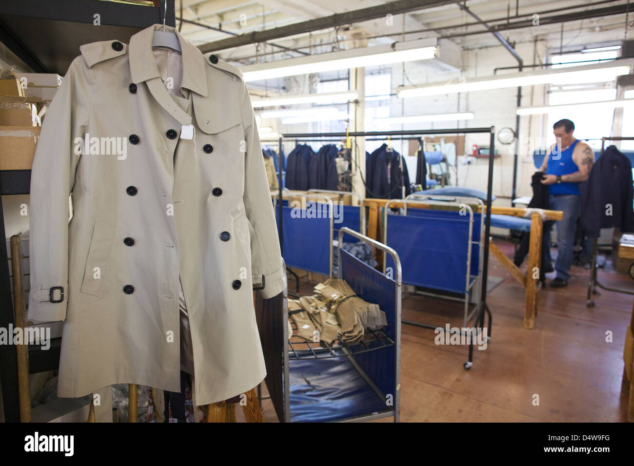 Piano di fabbrica presso British vestiti costruttore privato V.C. Bianco a Salford, Manchester, Inghilterra, Regno Unito Foto Stock