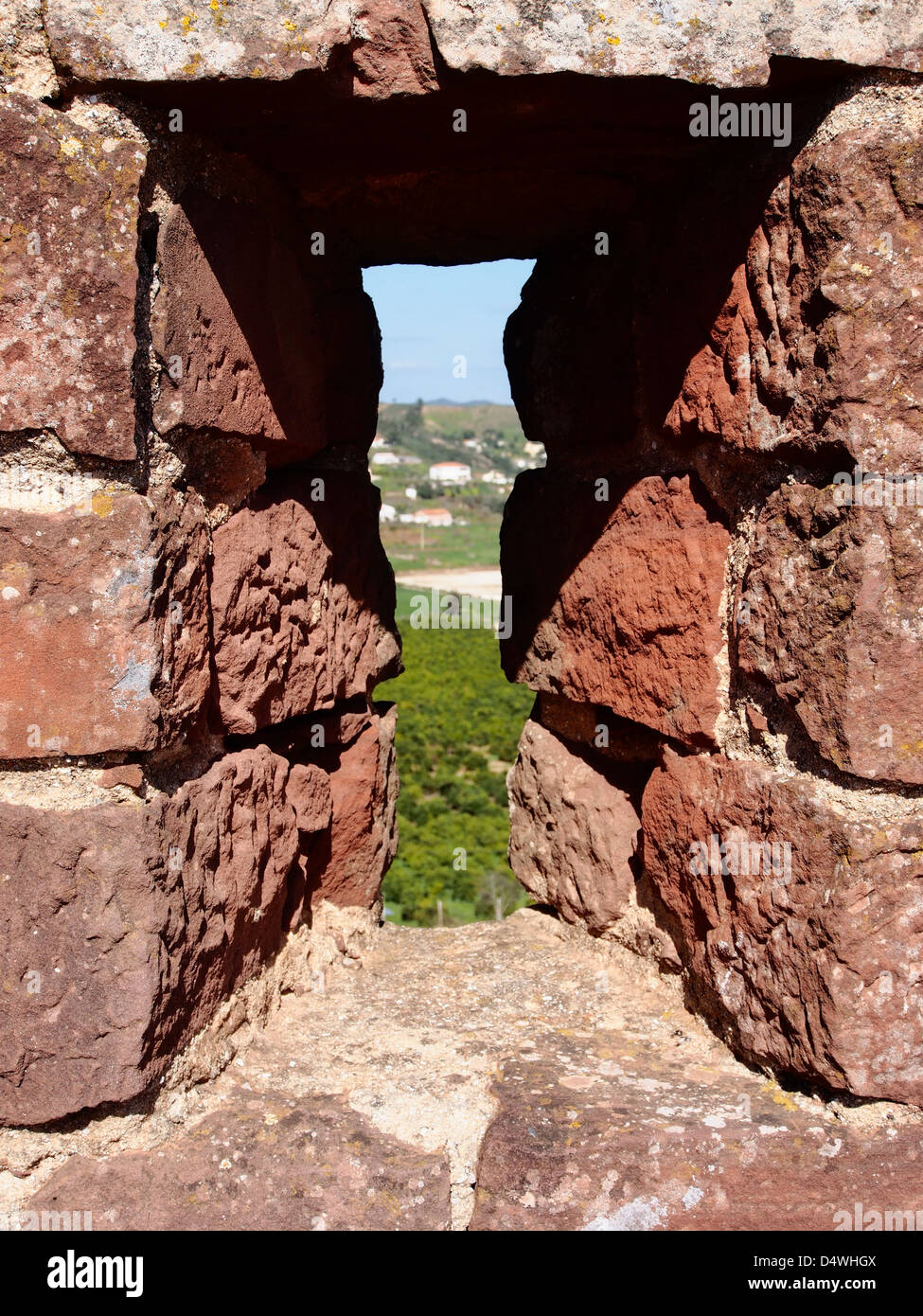 Freccia fessura o foro di loop al castello di silves in Portogallo Foto Stock