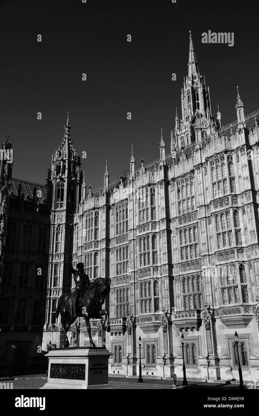 Richard 1 statua, la Casa del Parlamento, banca del Nord, Westminster, London City, England, Regno Unito Foto Stock