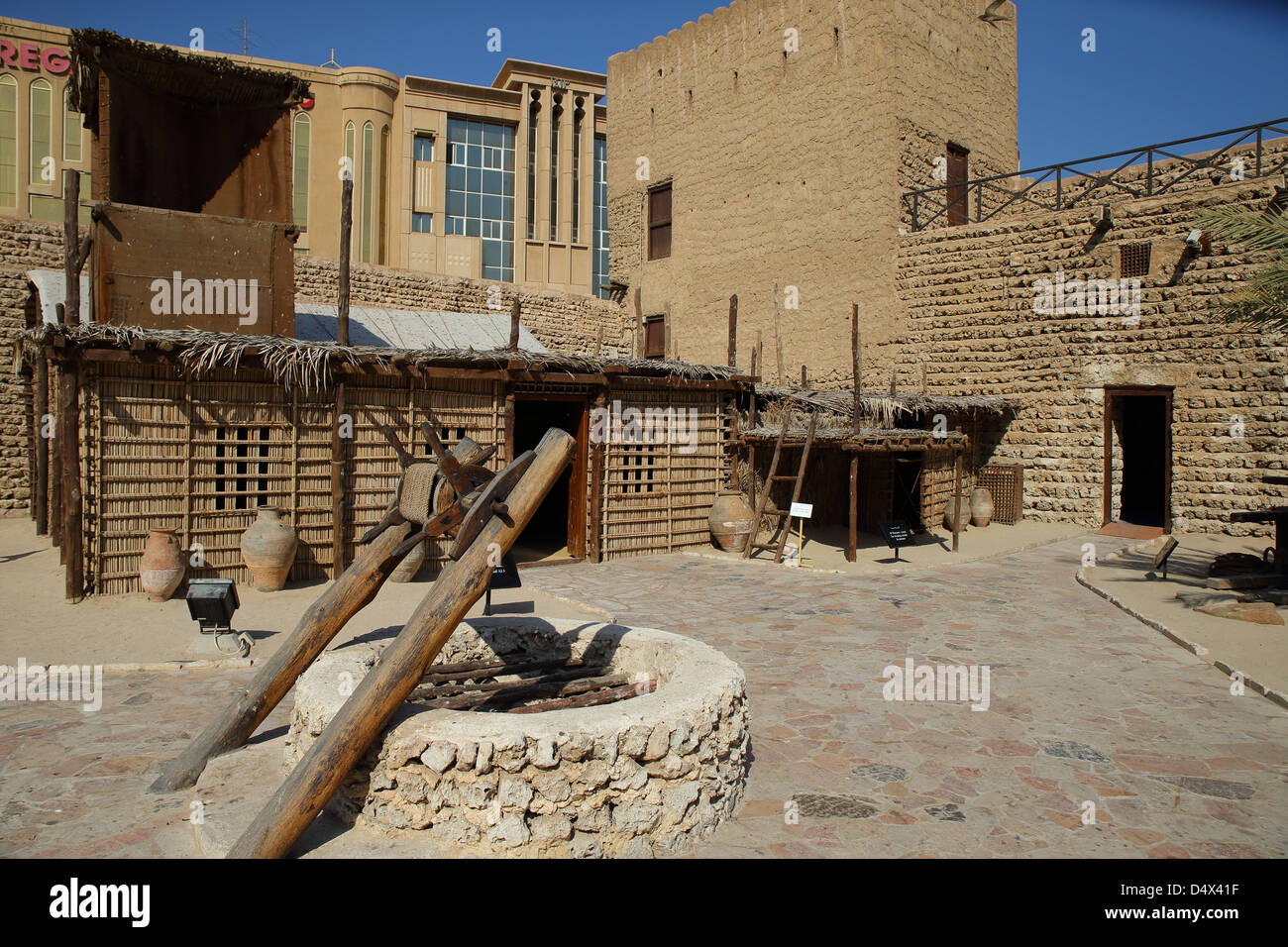 Museo di Dubai cortile, Dubai, Emirati Arabi Uniti Foto Stock