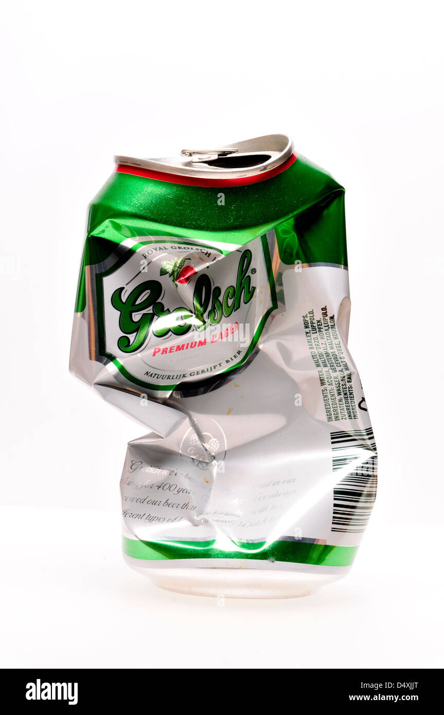 Crumpled birra può [Grolsch] Foto Stock