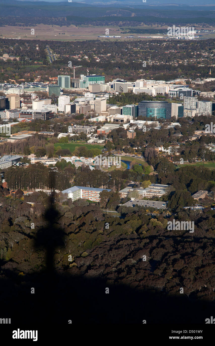 Vista aerea dalla Torre Nera torre di comunicazione oltre il CBD di Canberra Canberra Australia Foto Stock
