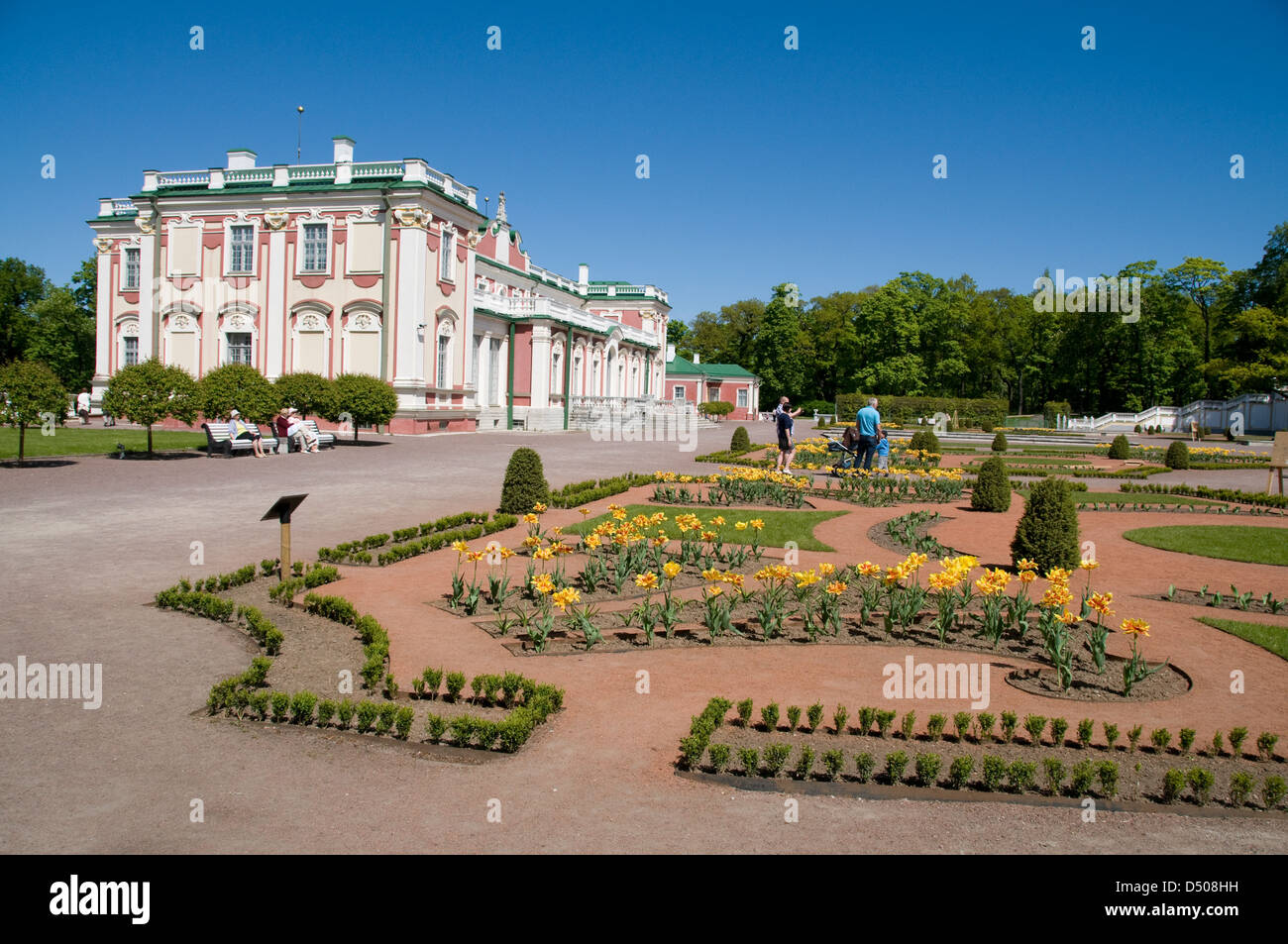 I giardini del Palazzo Kadriorg, il Museo d'Arte dell'Estonia su A.Weizenbergi nel Parco Kadriorg, Tallinn, Estonia, Stati baltici Foto Stock