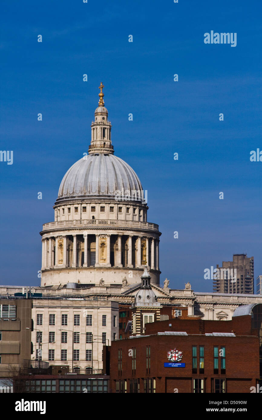 St.Paul Cathedral & City of London School Foto Stock