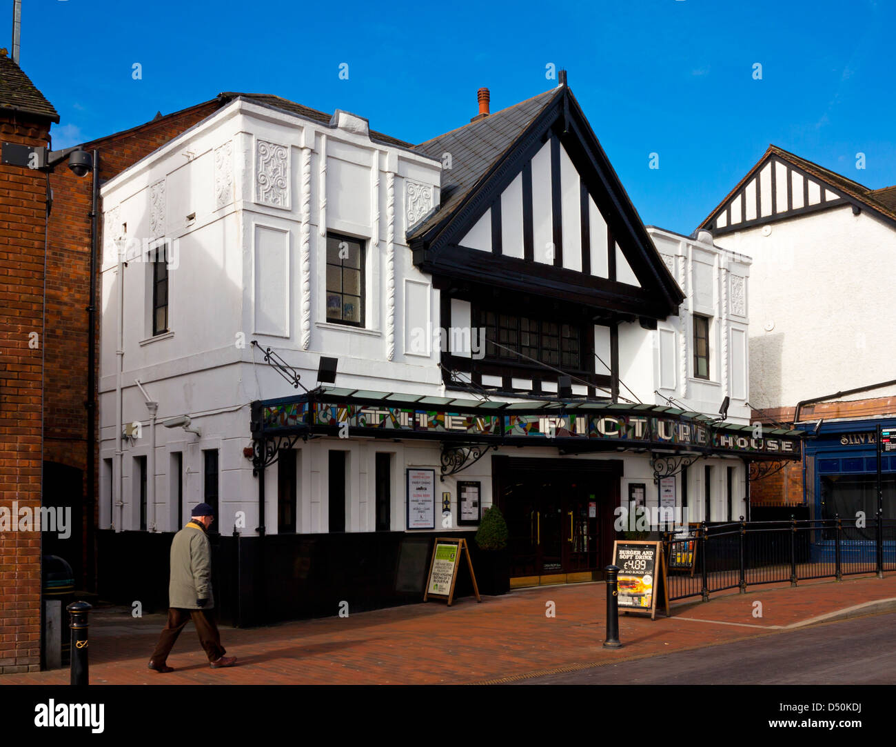 Il Picture House in Stafford Staffordshire REGNO UNITO Inghilterra precedentemente un centro città cinema ora un pub appartenente alla catena Wetherspoon Foto Stock