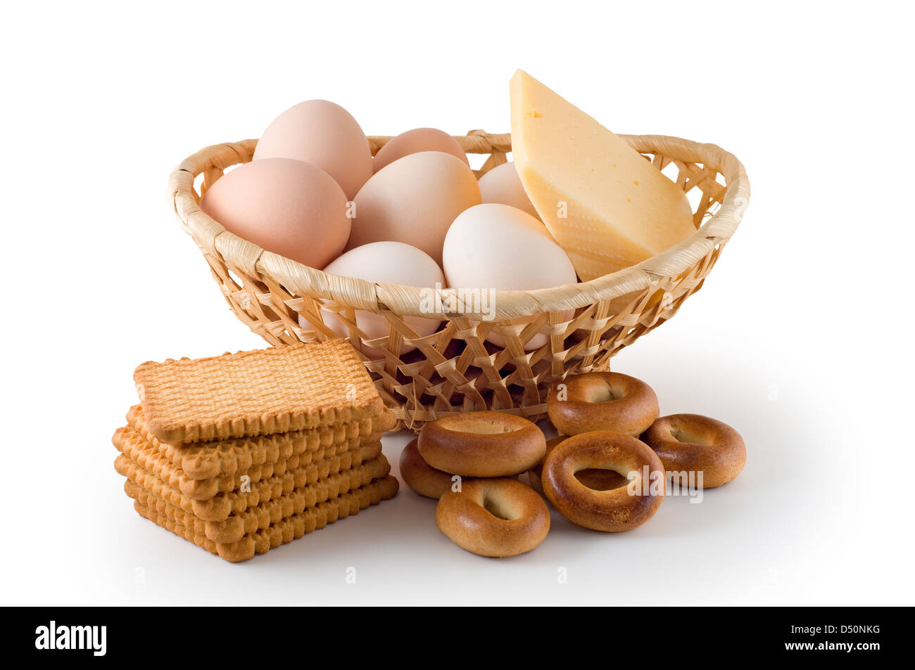 Uova, formaggio, pasticceria sono fotografati sullo sfondo bianco Foto Stock