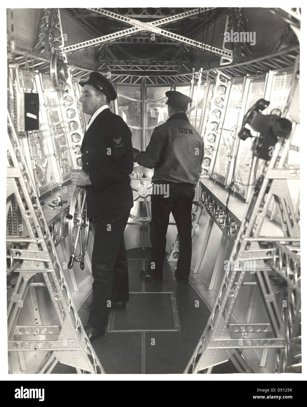 Fotografia di emergenza della stazione di controllo di un dirigibile, ca. 1933 Foto Stock