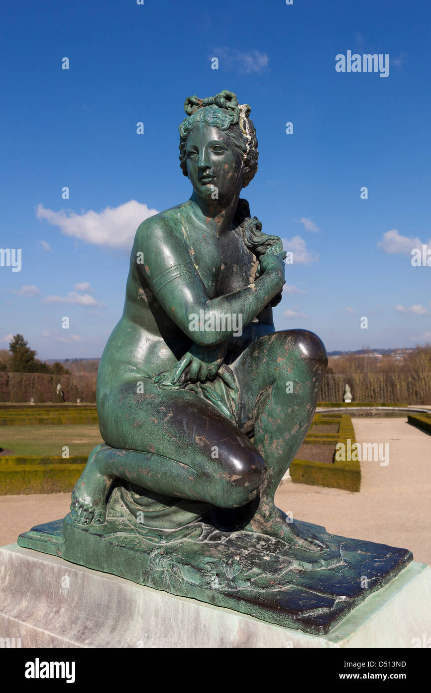 Scultura nel castello di Versailles, Yvelines, Ile de France, Francia Foto Stock