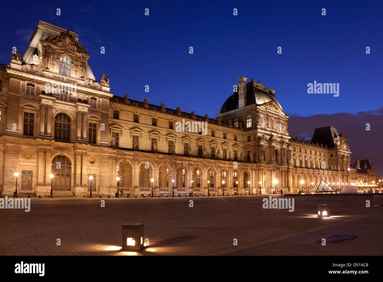 Il museo del Louvre, Parigi, Ile de France, Francia Foto Stock