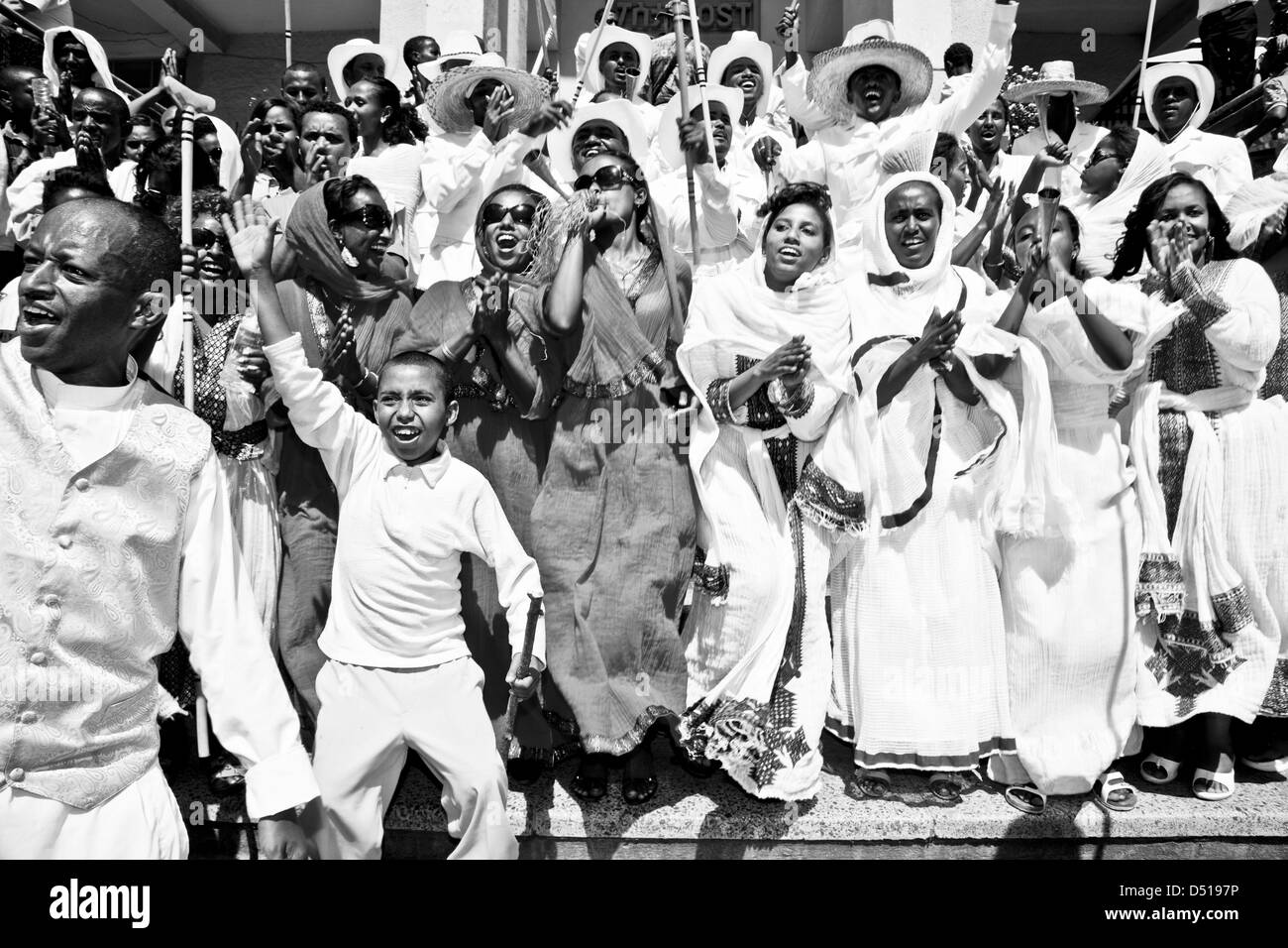 Popolo etiope celebrando Timkat (festa dell Epifania), Gondar, Etiopia Foto Stock