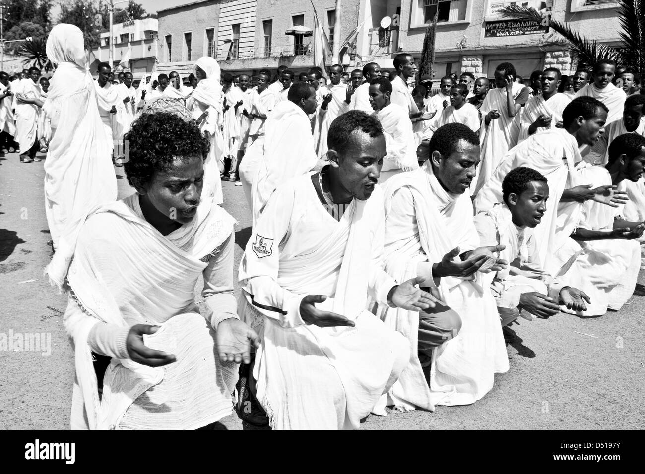 Popolo etiope celebrando Timkat (festa dell Epifania), Gondar, Etiopia Foto Stock