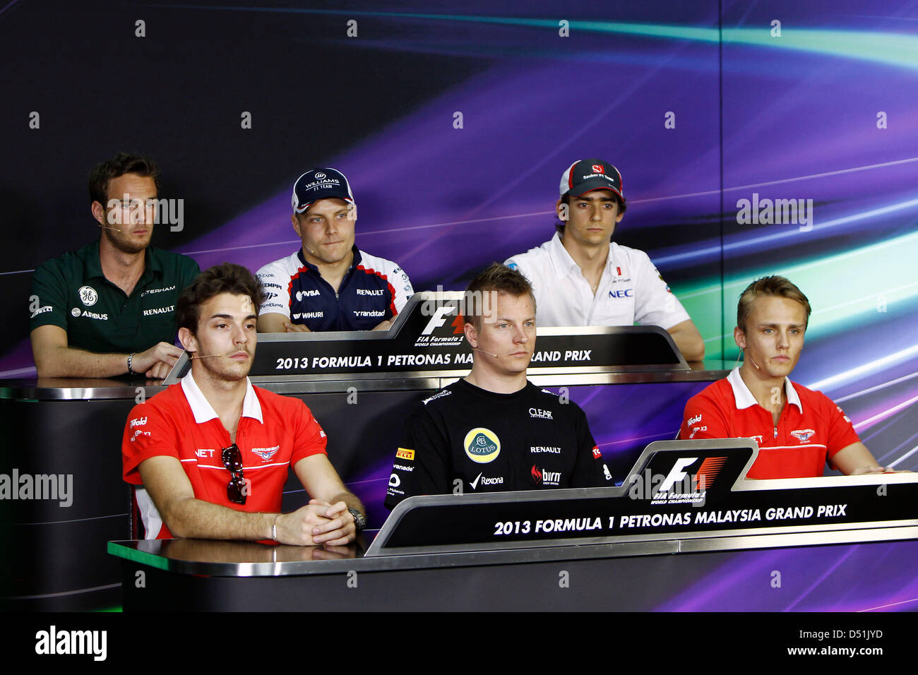 Motorsports: FIA Formula One World Championship 2013, il Gran Premio della Malesia, #22 Jules Bianchi (FRA, Marussia F1 Team), #7 Kimi Raeikkoenen (FIN, Team Lotus F1), #23 Max Chilton (GBR, Marussia F1 Team), #21 Giedo Van der Garde (NLD, Caterham Team di F1), #17 Valtteri Bottas (FIN, Williams F1 Team), #12 Esteban Gutierrez (MEX Sauber F1 Team), Foto Stock