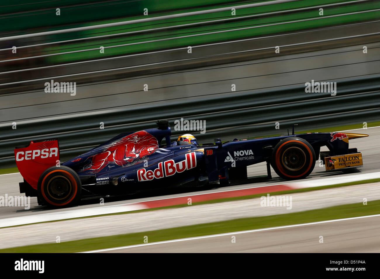 Motorsports: FIA Formula One World Championship 2013, il Gran Premio della Malesia, #18 Jean-Eric Vergne (FRA, la Scuderia Toro Rosso), Foto Stock