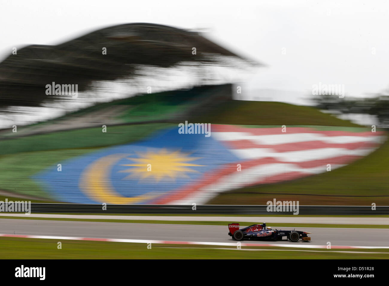 Motorsports: FIA Formula One World Championship 2013, il Gran Premio della Malesia, #18 Jean-Eric Vergne (FRA, la Scuderia Toro Rosso), Foto Stock