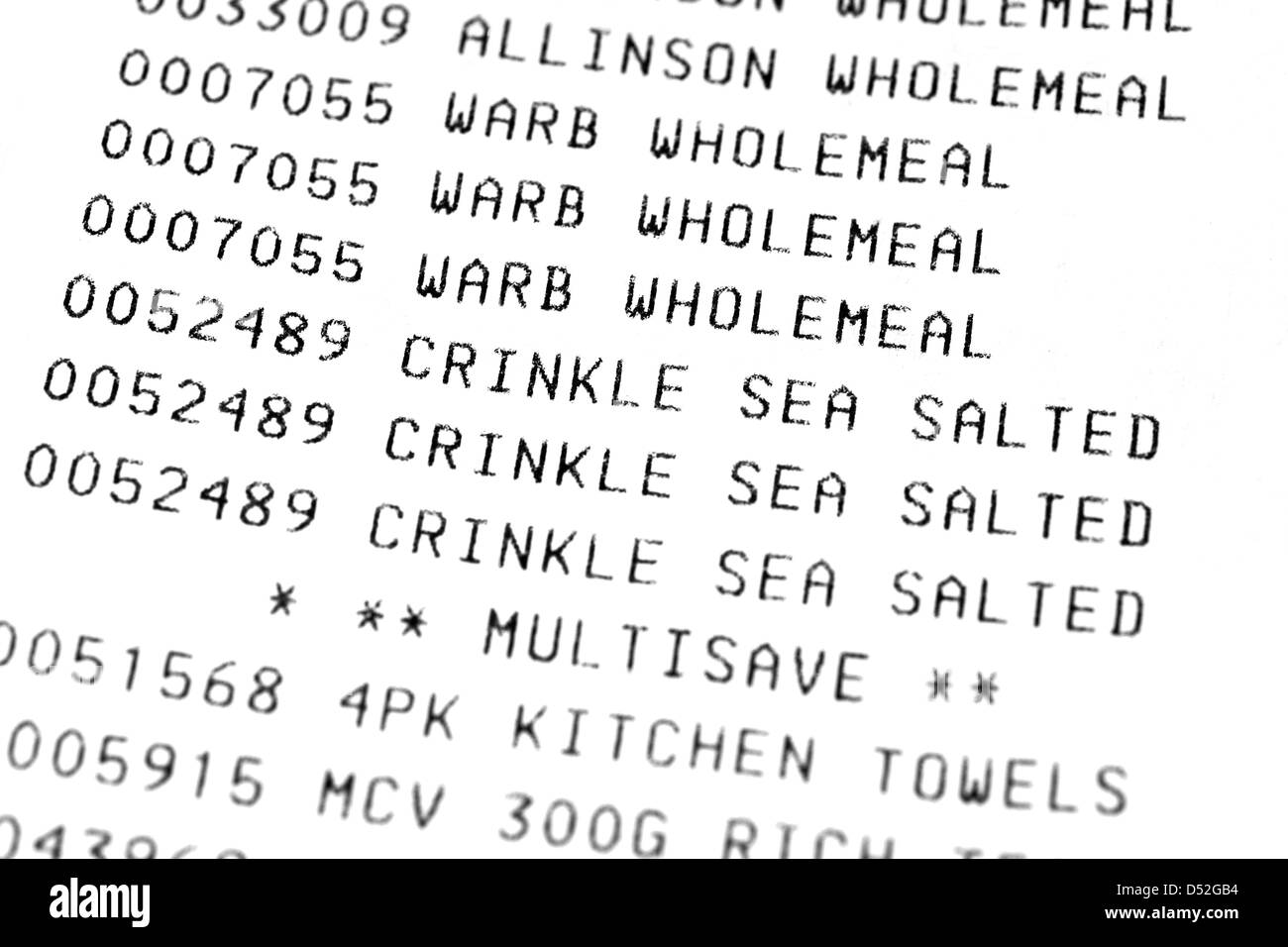 Supermercato shopping bill fino al ricevimento che mostra multi acquistare risparmio (importante in epoca di austerità) Foto Stock