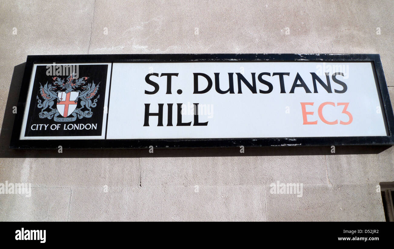 San Dunstans Hill CE3 strada segno vicino a St Dunstan in oriente chiesa e giardino London EC3 Inghilterra UK KATHY DEWITT Foto Stock