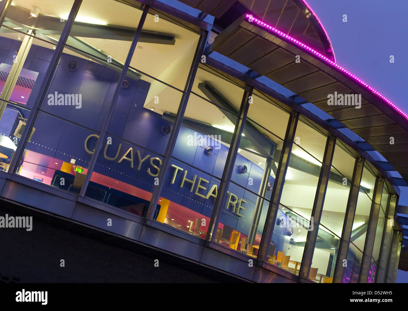 Lowry Theatre Salford Quays di notte Foto Stock