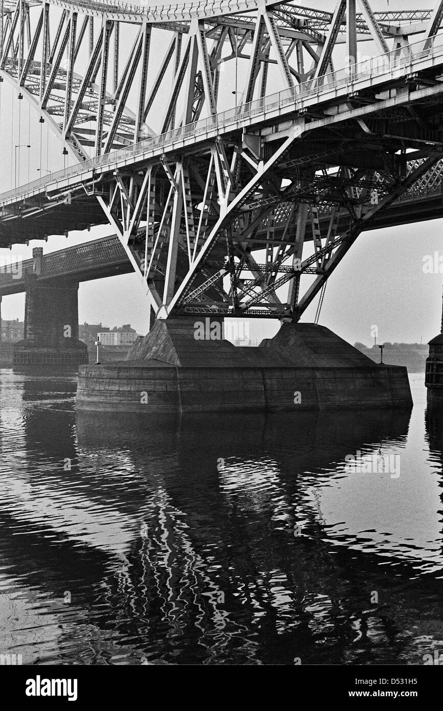 Ponte Runcorn-Widnes 1980 Foto Stock