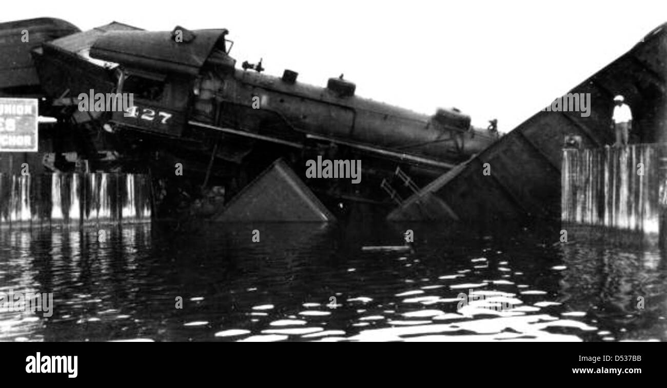 Un relitto ferroviario che coinvolge la Florida East Coast Railway è mostrato vicino a Jupiter, Florida, documentando l'incidente e mettendo in evidenza la storia delle ferrovie nella regione. Foto Stock