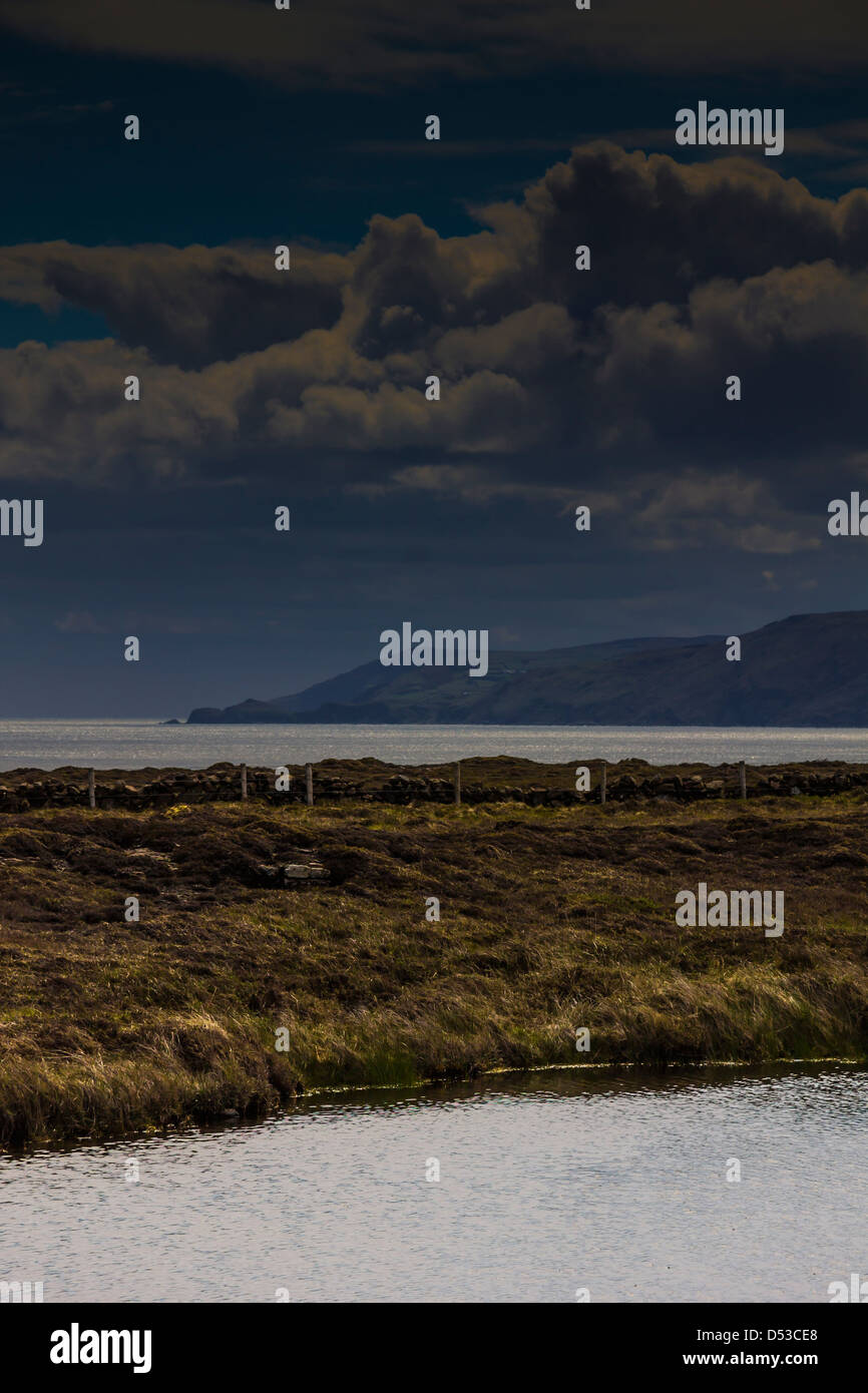 Cielo Terra Mare Lago testa Tor North Antrim Irlanda del Nord Foto Stock