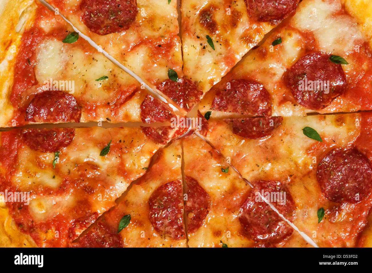 Classico salame pizza close up Foto Stock