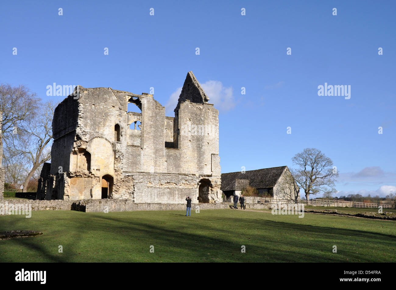 Le antiche rovine di Minster Lovell Hall, ex station wagon. Minster Lovell Oxfordshire England Regno Unito Foto Stock