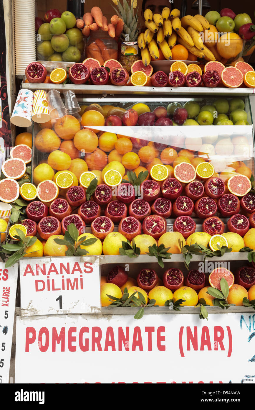 Succo di frutta shop in Istanbul, Turchia, Europa Foto Stock