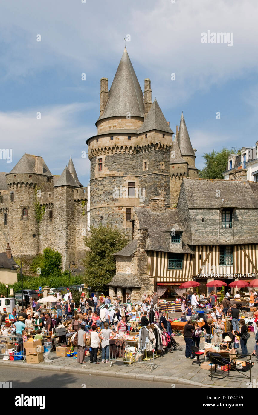 Giorno di mercato a Vitre, Bretagna Francia Foto Stock