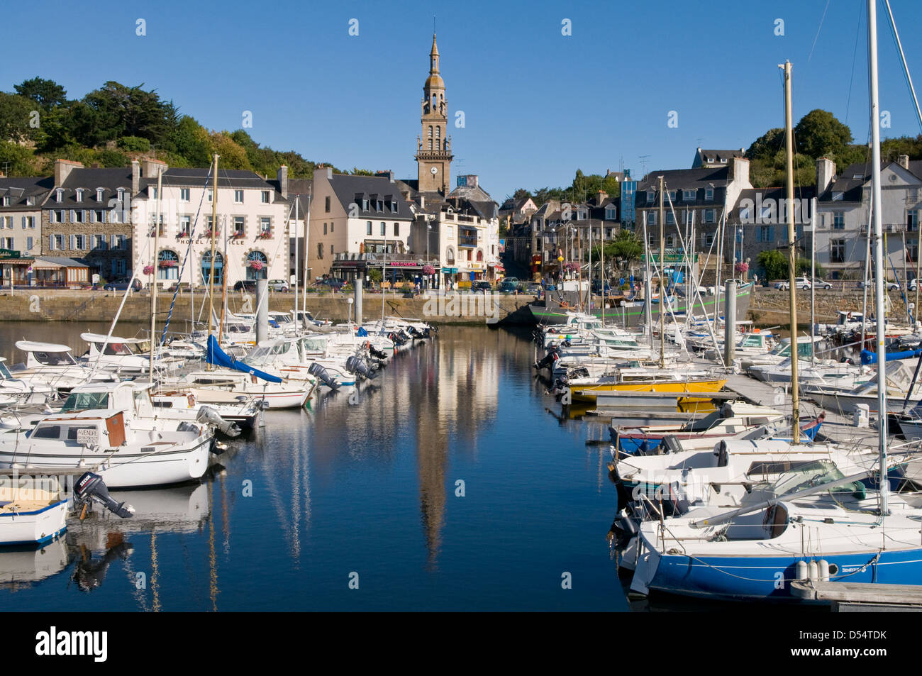 Il porto di Binic, Bretagna Francia Foto Stock