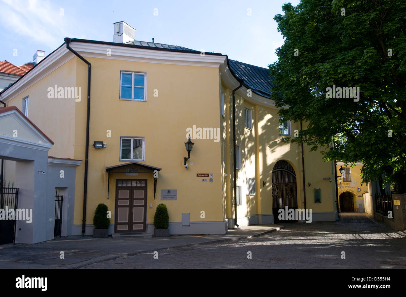 La Casa di Stenbock è la sede del governo e la Cancelleria di Stato della Repubblica di Estonia, Tallinn, Estonia, Stati baltici. Foto Stock