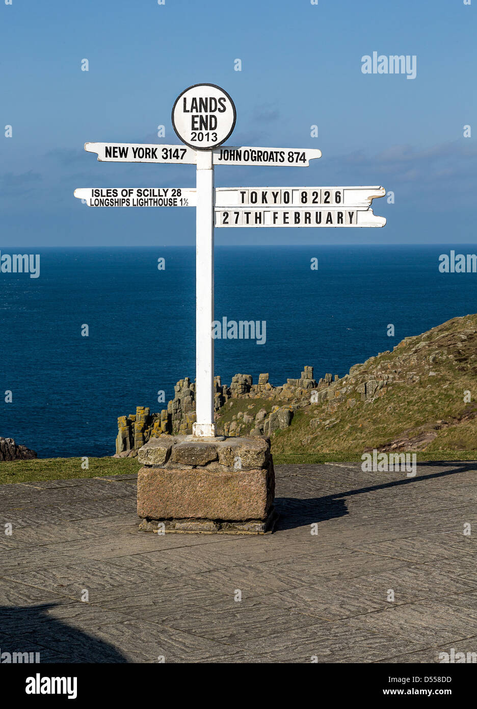Il cartello a Lands End, Cornwall, Inghilterra. Foto Stock