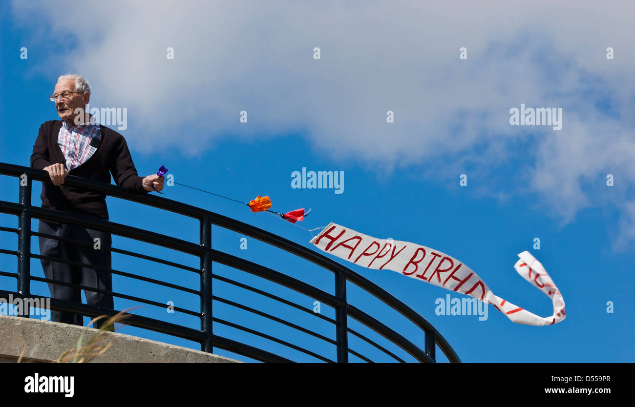 Dicendo Buon Compleanno Immagini E Fotos Stock Alamy