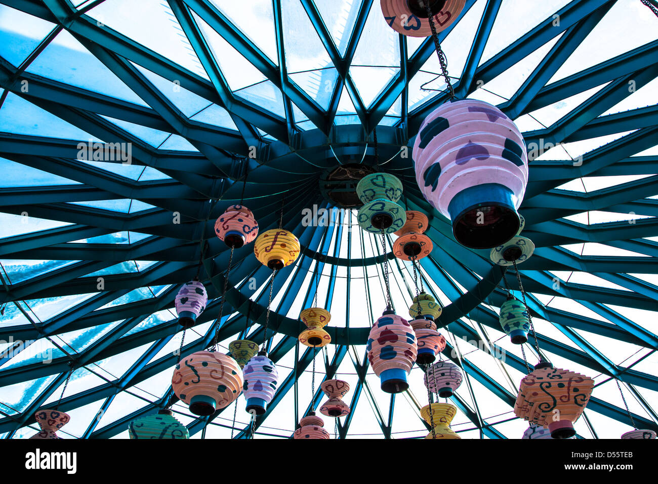 Mad Hatters Tazza da tè Ride, Disneyland Paris Foto Stock